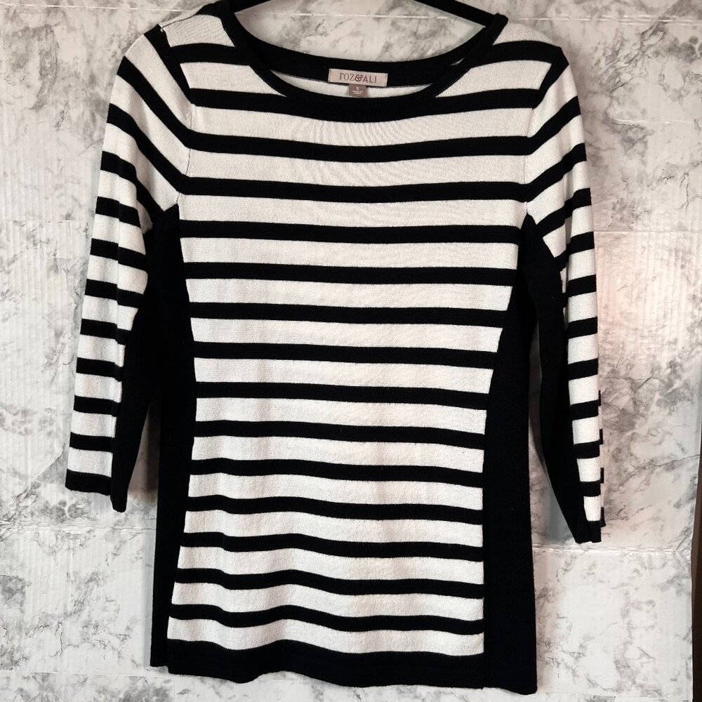 Roz & Ali Sweater Black/White Stripe Size Small 3/4‎ Length Sleeves